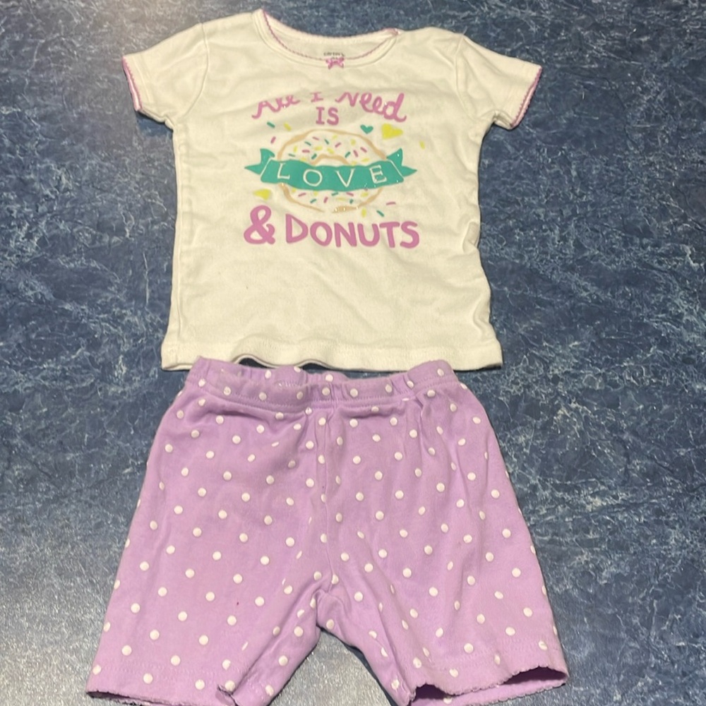 5 for $20! Carters Girl 2T pajamas Donuts